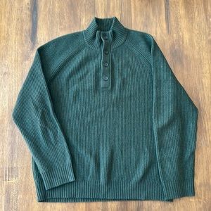 Men’s Banana Republic merino wool sweater
